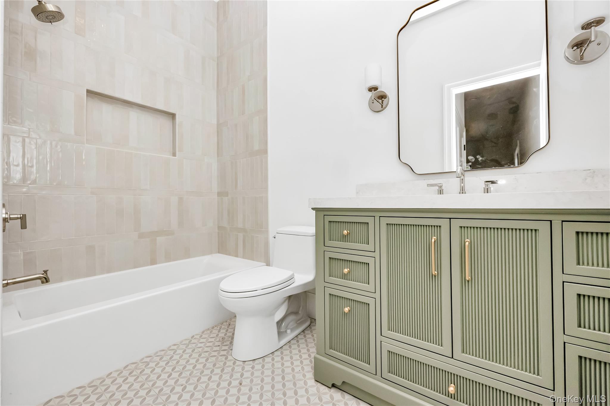 523 Long Beach Road, Nissequogue, NY 11780