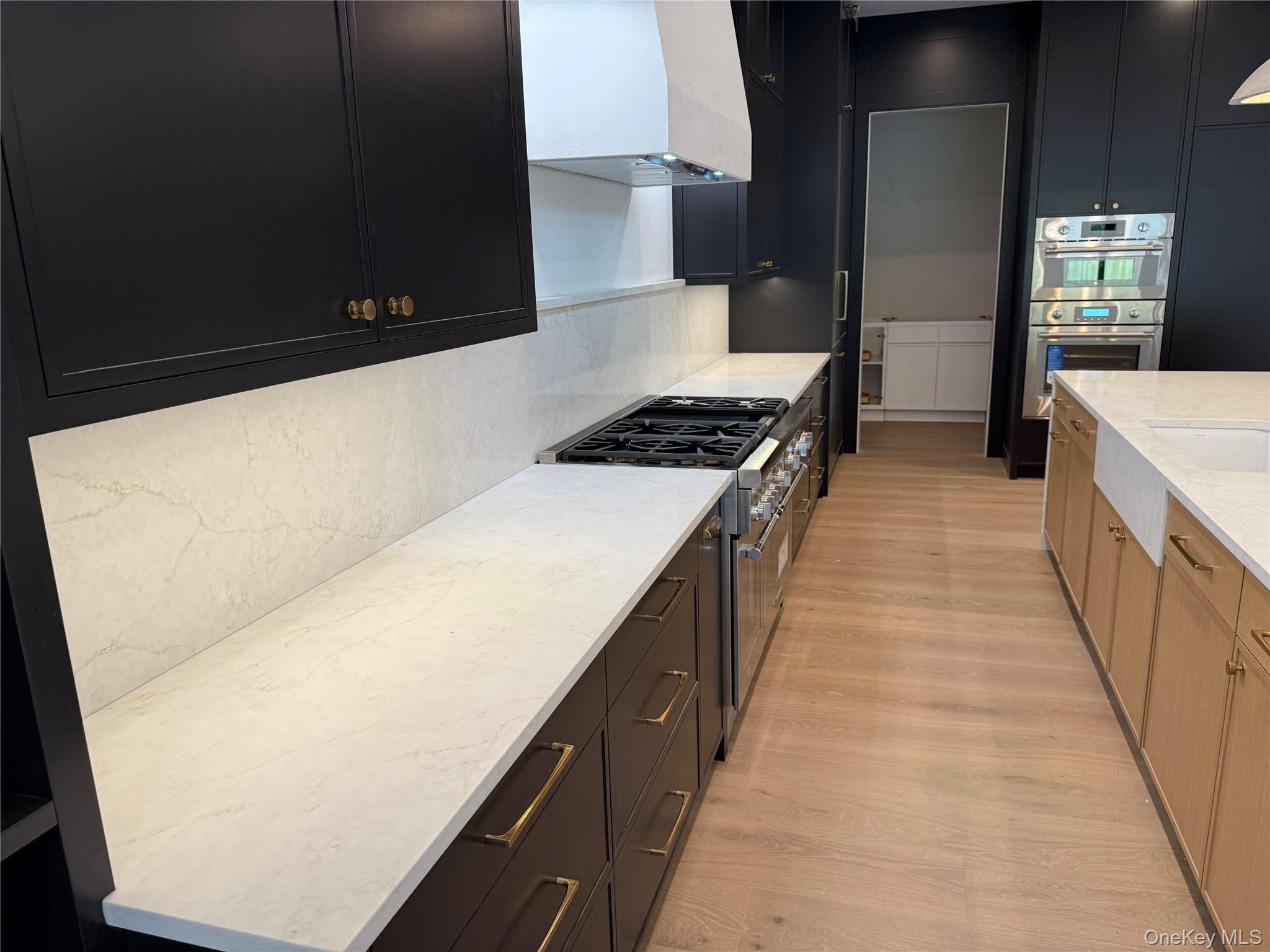 523 Long Beach Road, Nissequogue, NY 11780