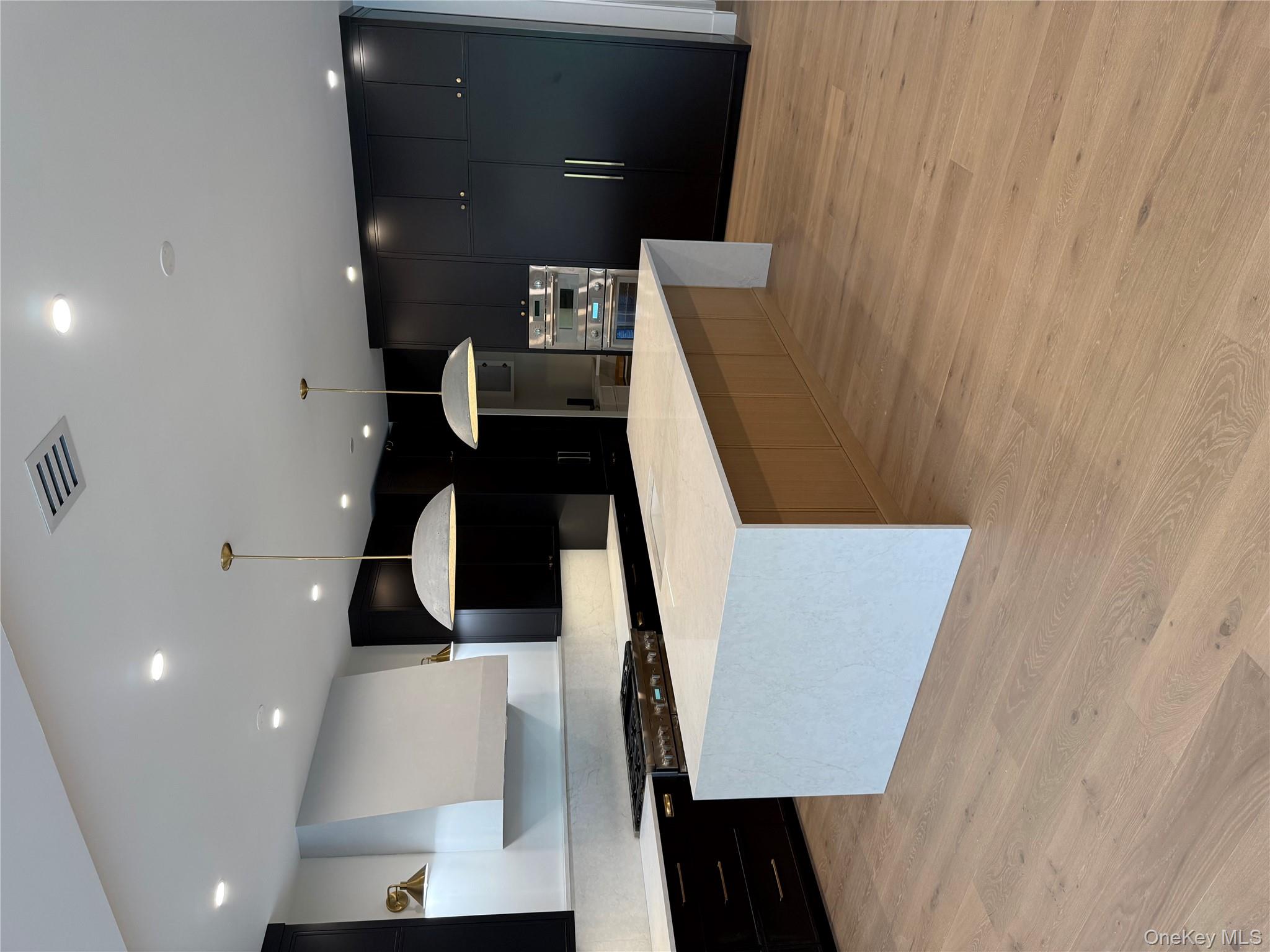 523 Long Beach Road, Nissequogue, NY 11780