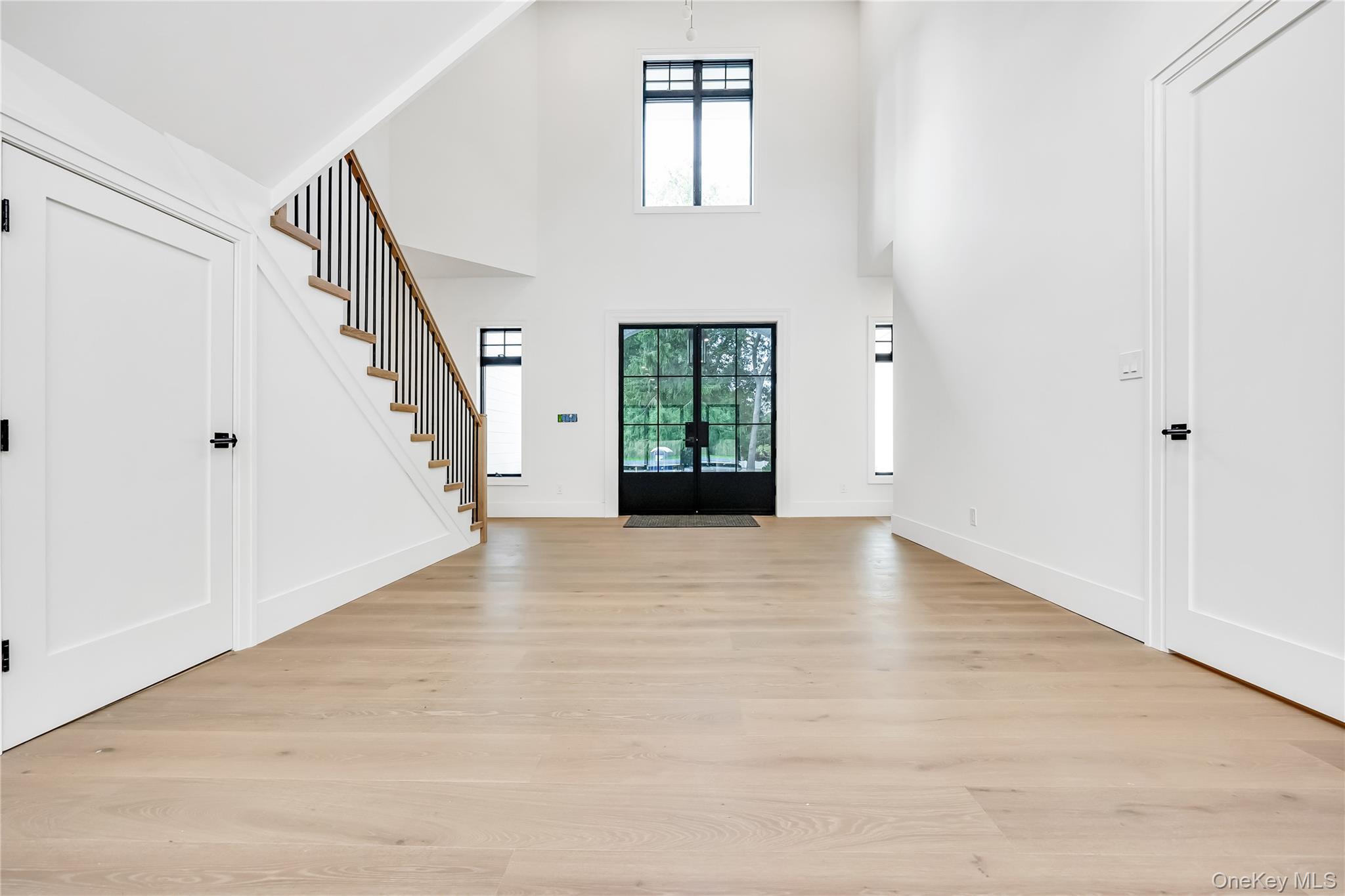 523 Long Beach Road, Nissequogue, NY 11780