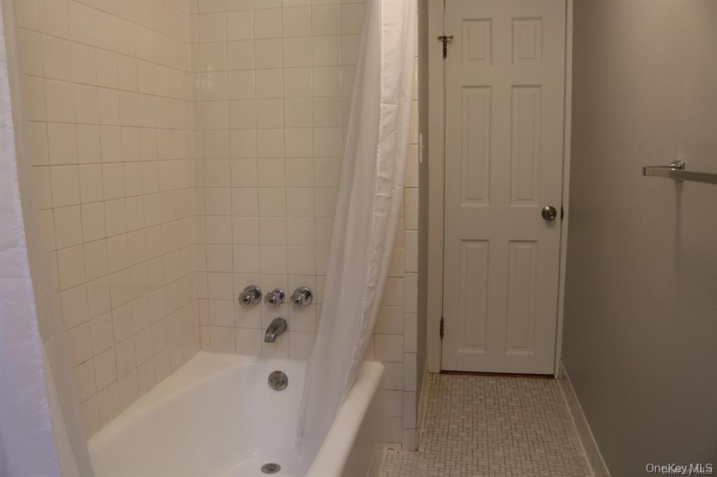 2 Pelham Avenue # 1N, Nanuet, NY 10954