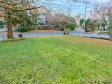 119 Cross Street, Locust Valley, NY 11560