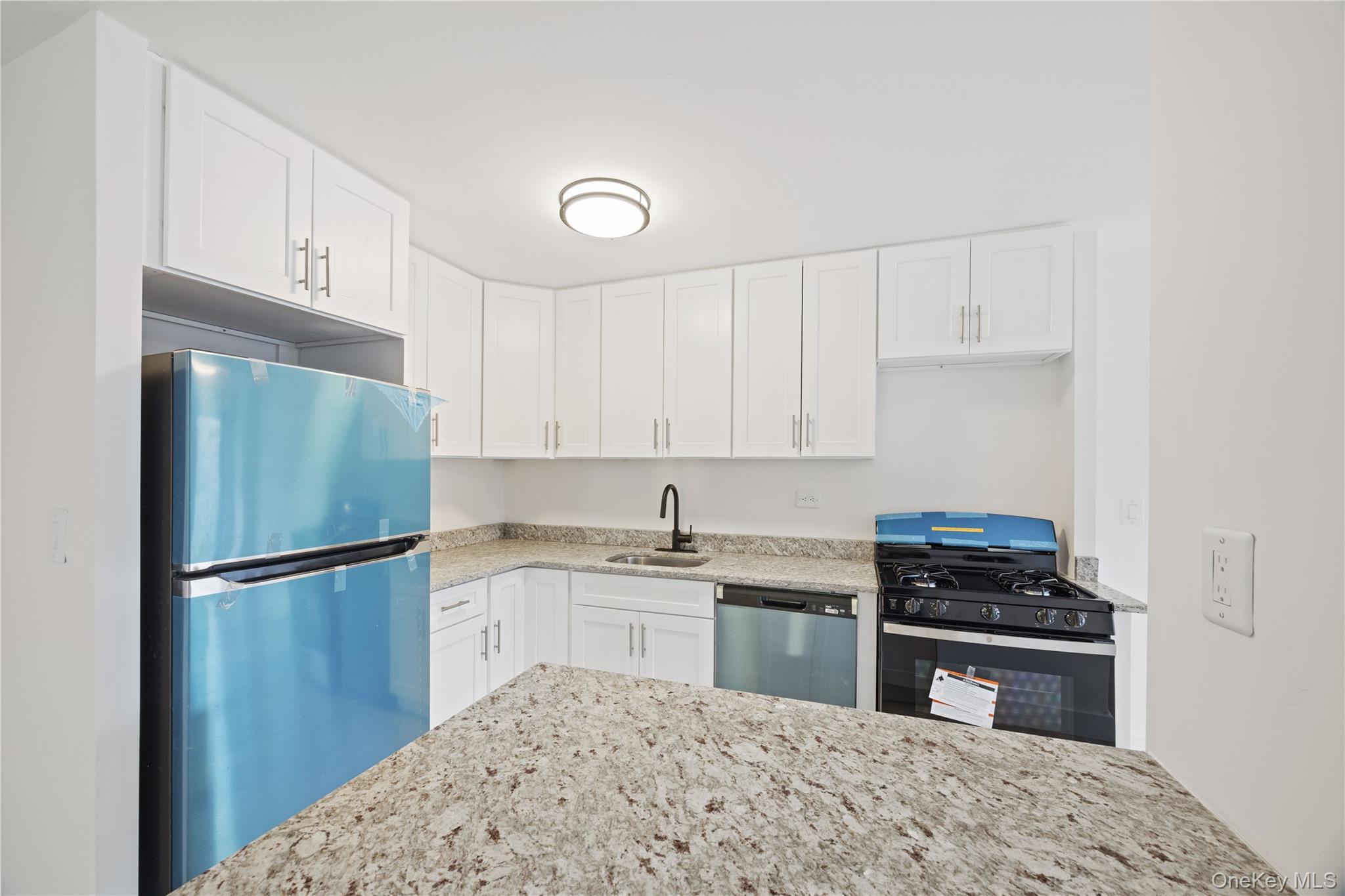 2550 Olinville Avenue # 4F, Bronx, NY 10467