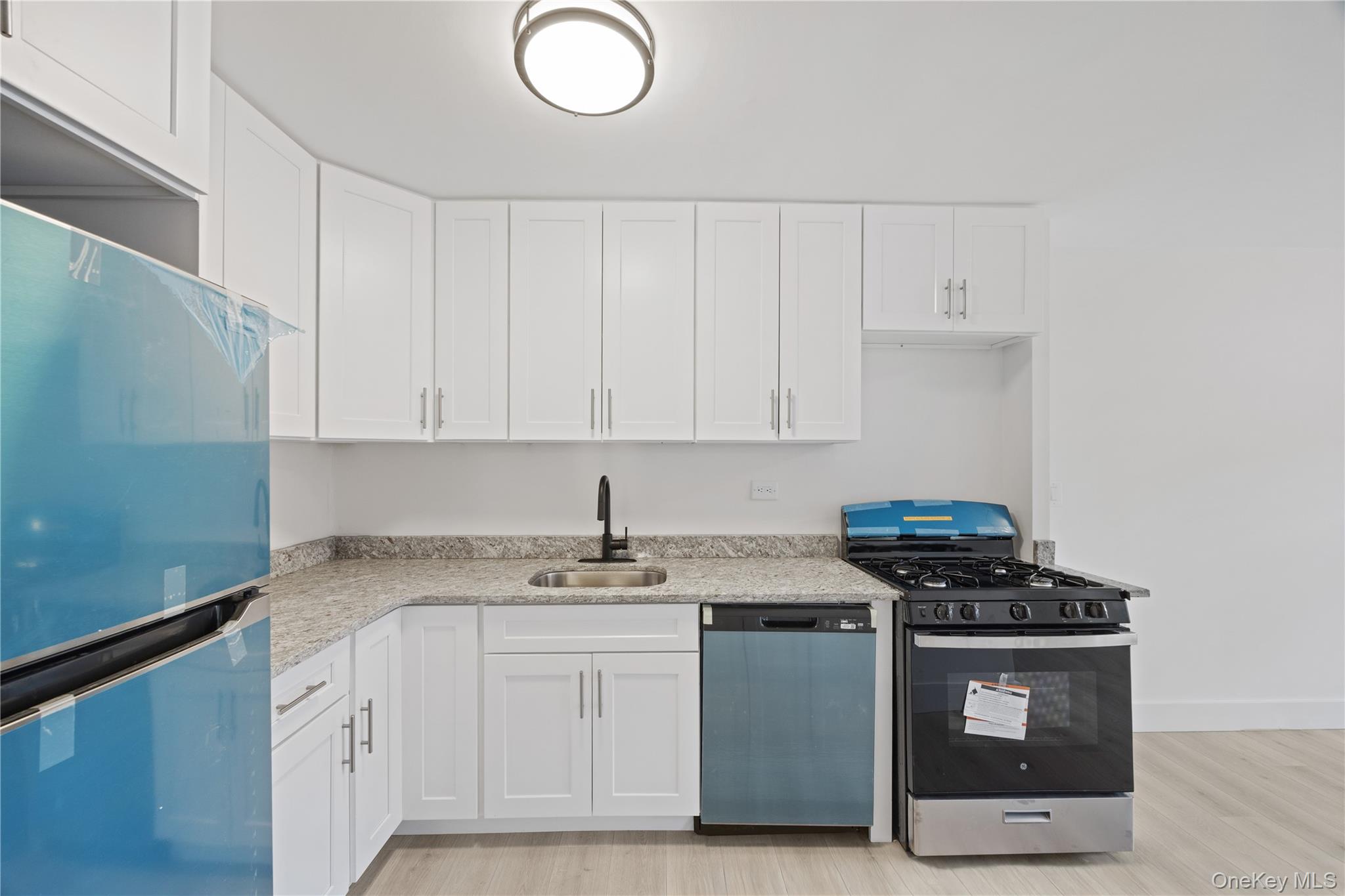 2550 Olinville Avenue # 4F, Bronx, NY 10467