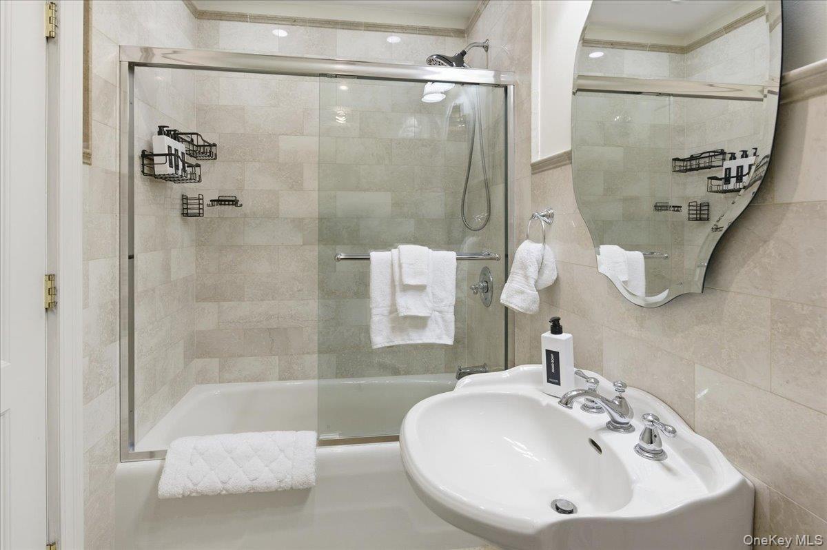 627 Green Lake Road, Catskill, NY 12015