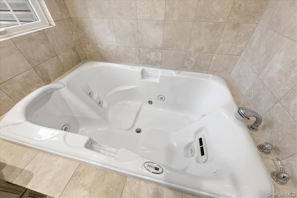 627 Green Lake Road, Catskill, NY 12015