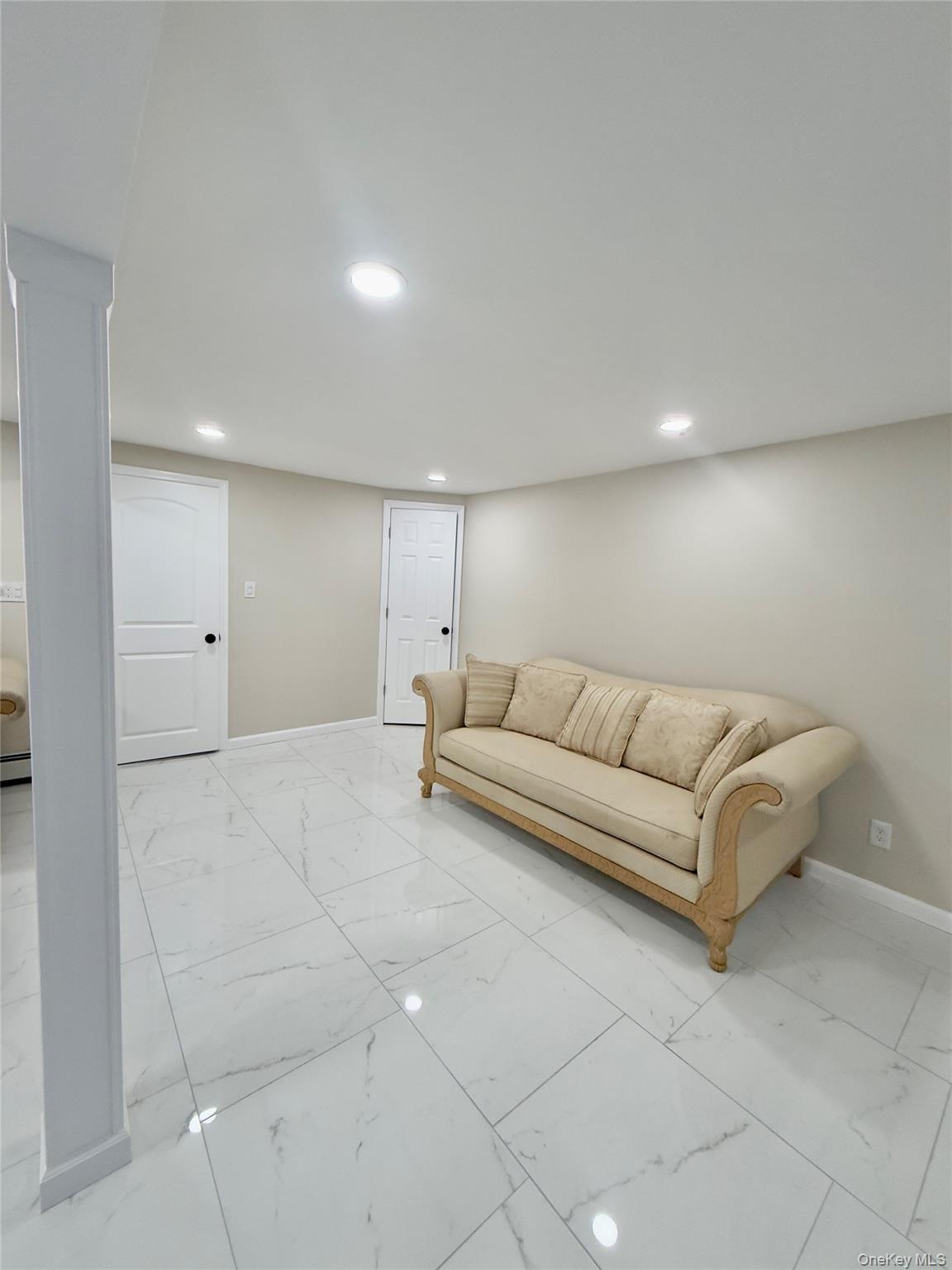 - Paula Street # First Floor, Hicksville, NY 11801