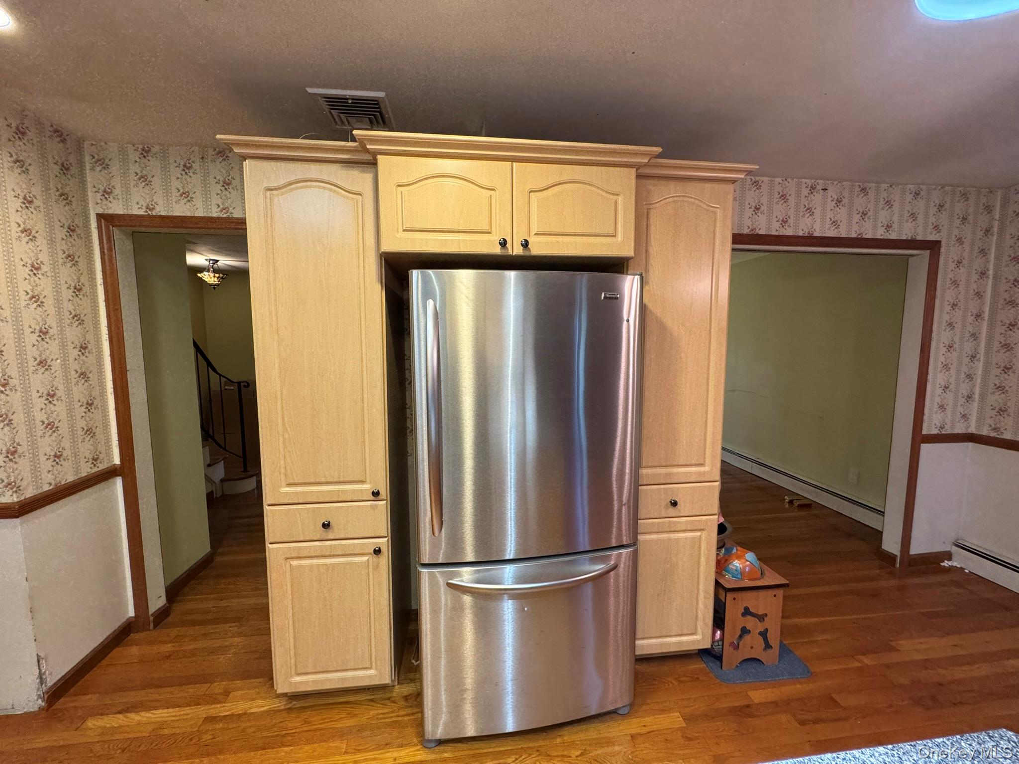 41 Broadway, Shirley, NY 11967