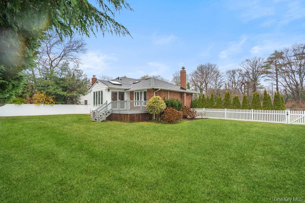 15 Morris Drive, Syosset, NY 11791