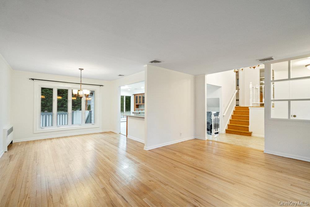 15 Morris Drive, Syosset, NY 11791