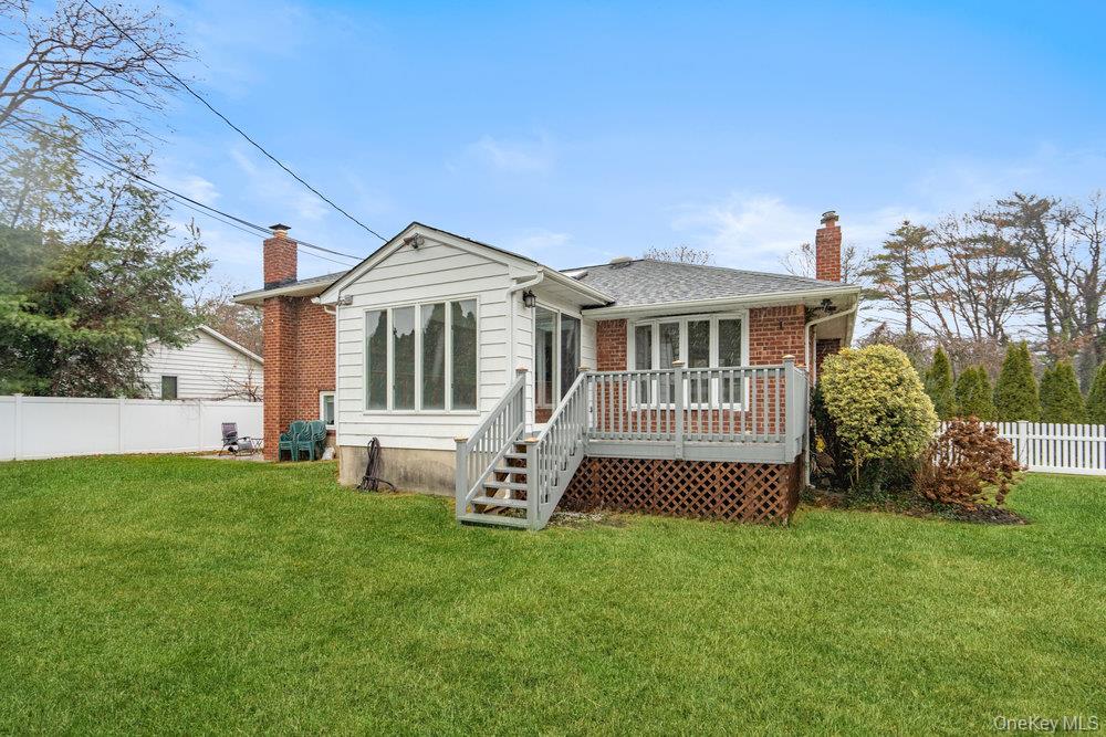 15 Morris Drive, Syosset, NY 11791