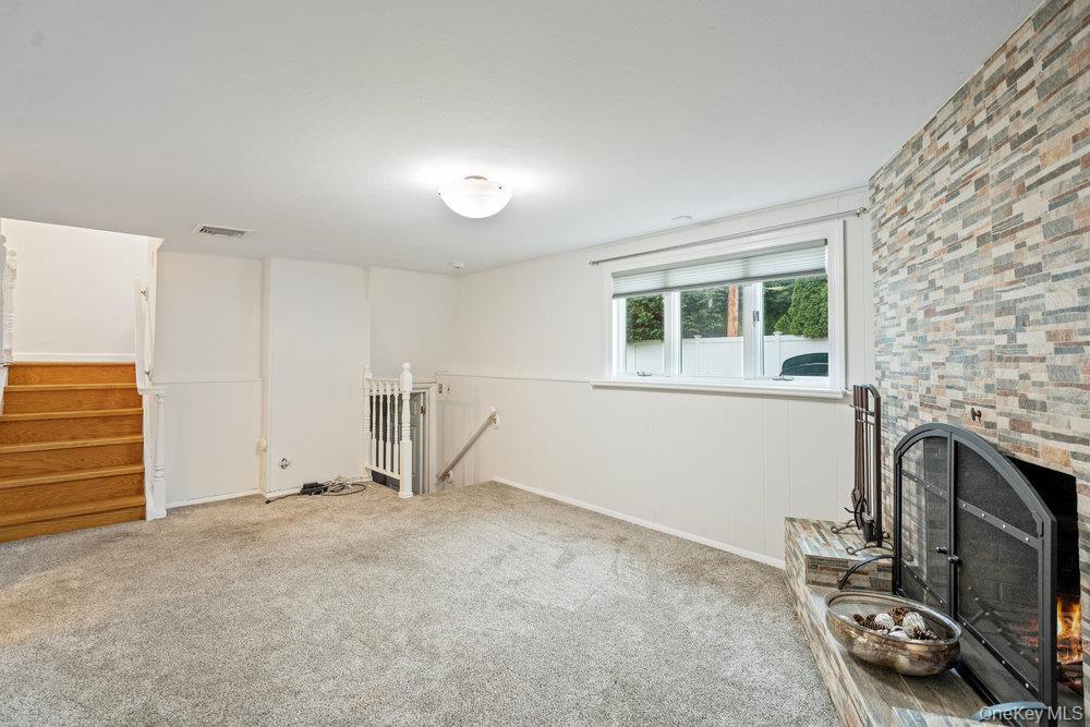 15 Morris Drive, Syosset, NY 11791