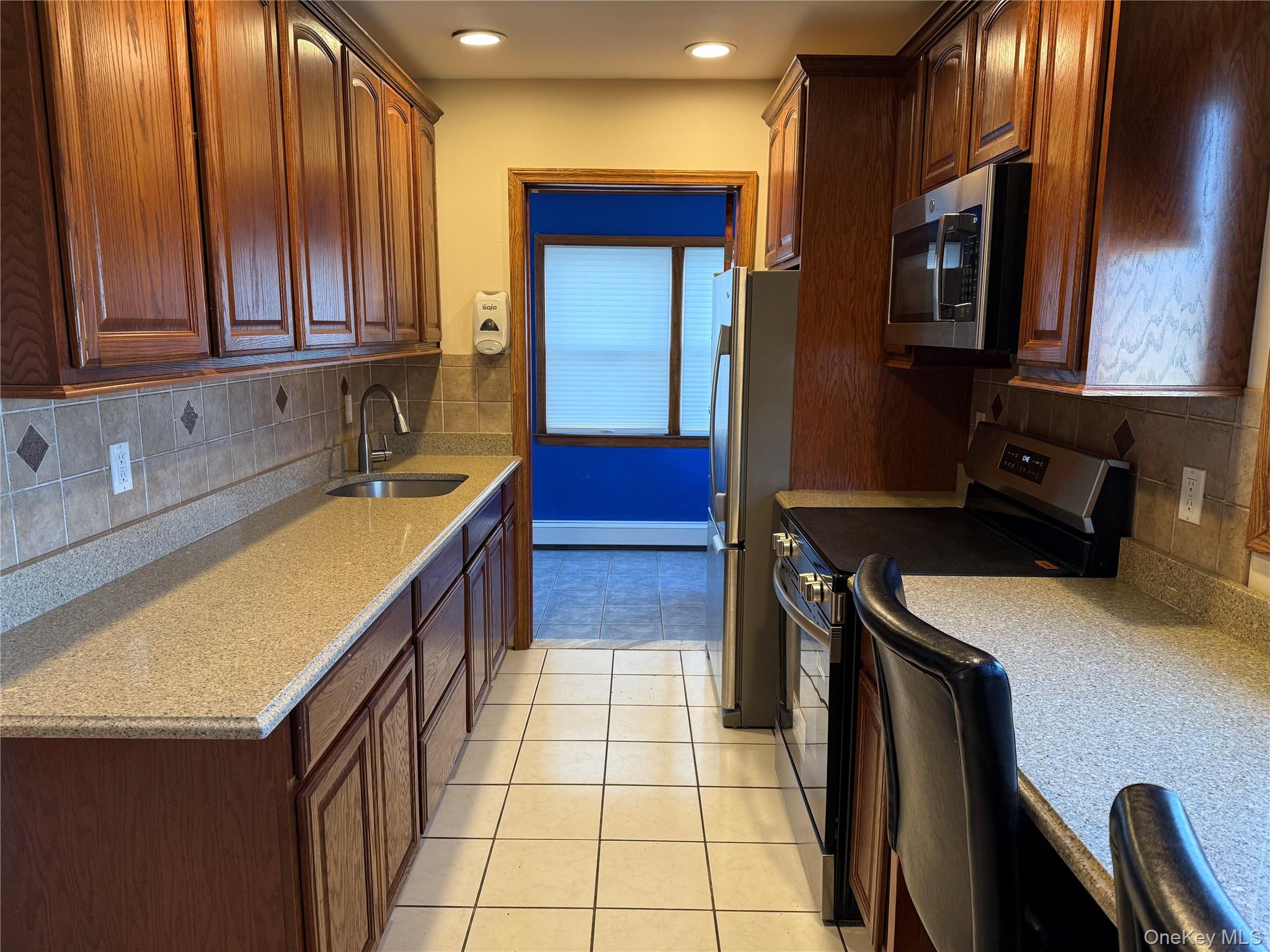 8 William Street, Copiague, NY 11726