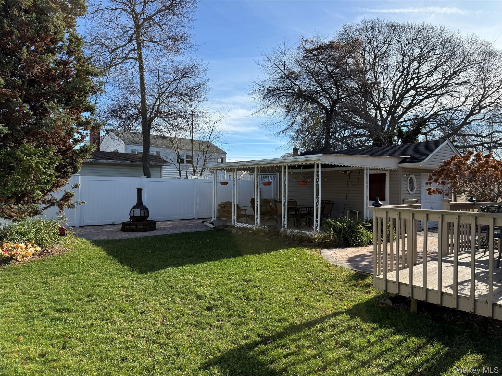 8 William Street, Copiague, NY 11726