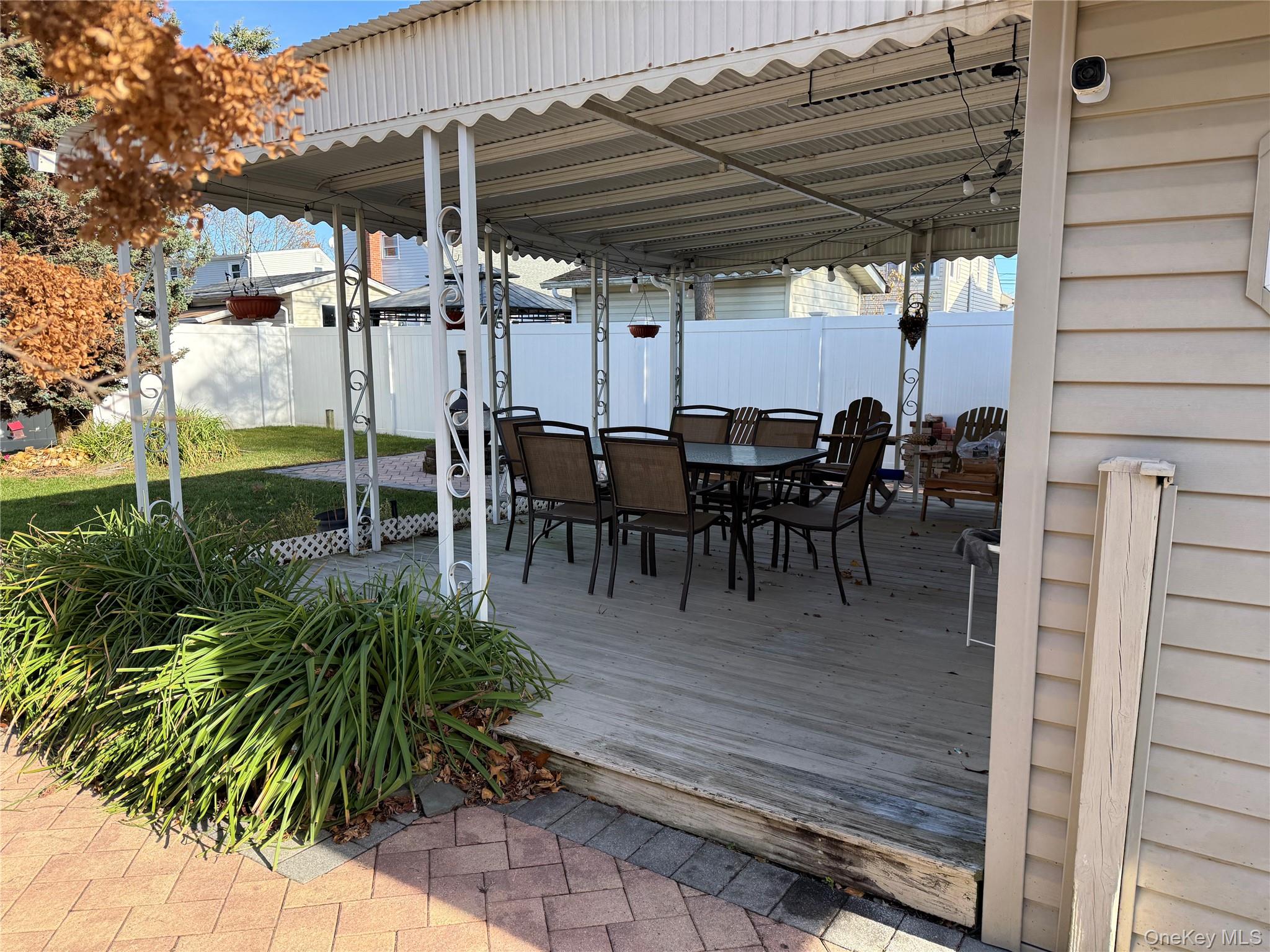 8 William Street, Copiague, NY 11726