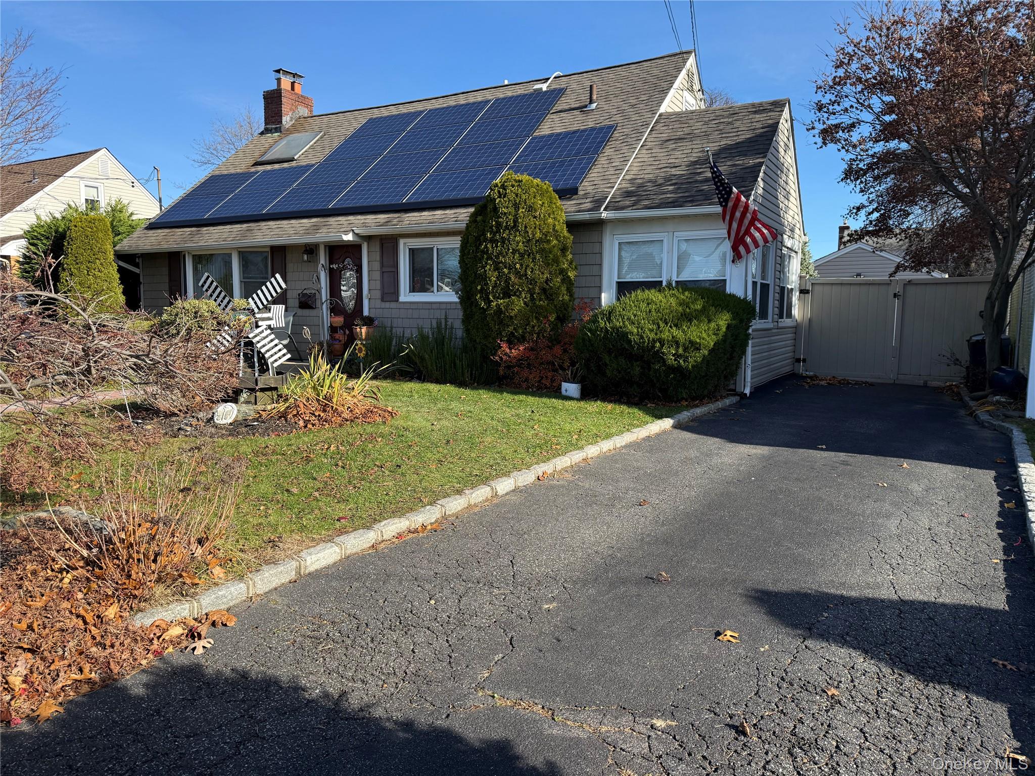 8 William Street, Copiague, NY 11726