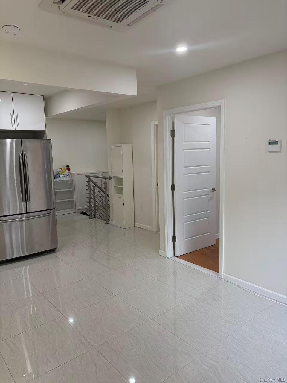 756 40th Street # 1R, Brooklyn, NY 11232