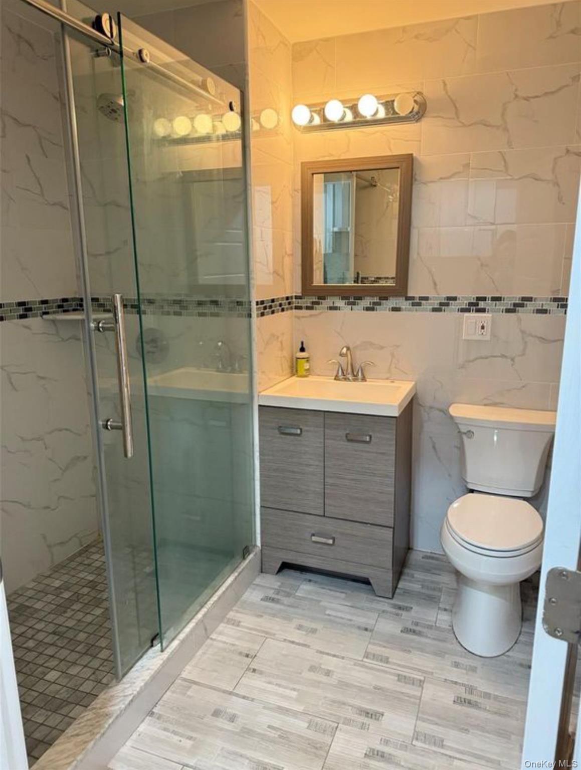 756 40th Street # 1R, Brooklyn, NY 11232