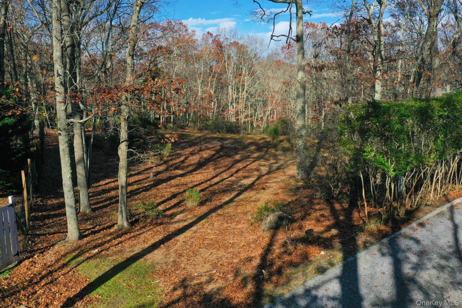 2736 Deerfield Road, Sag Harbor, NY 11963