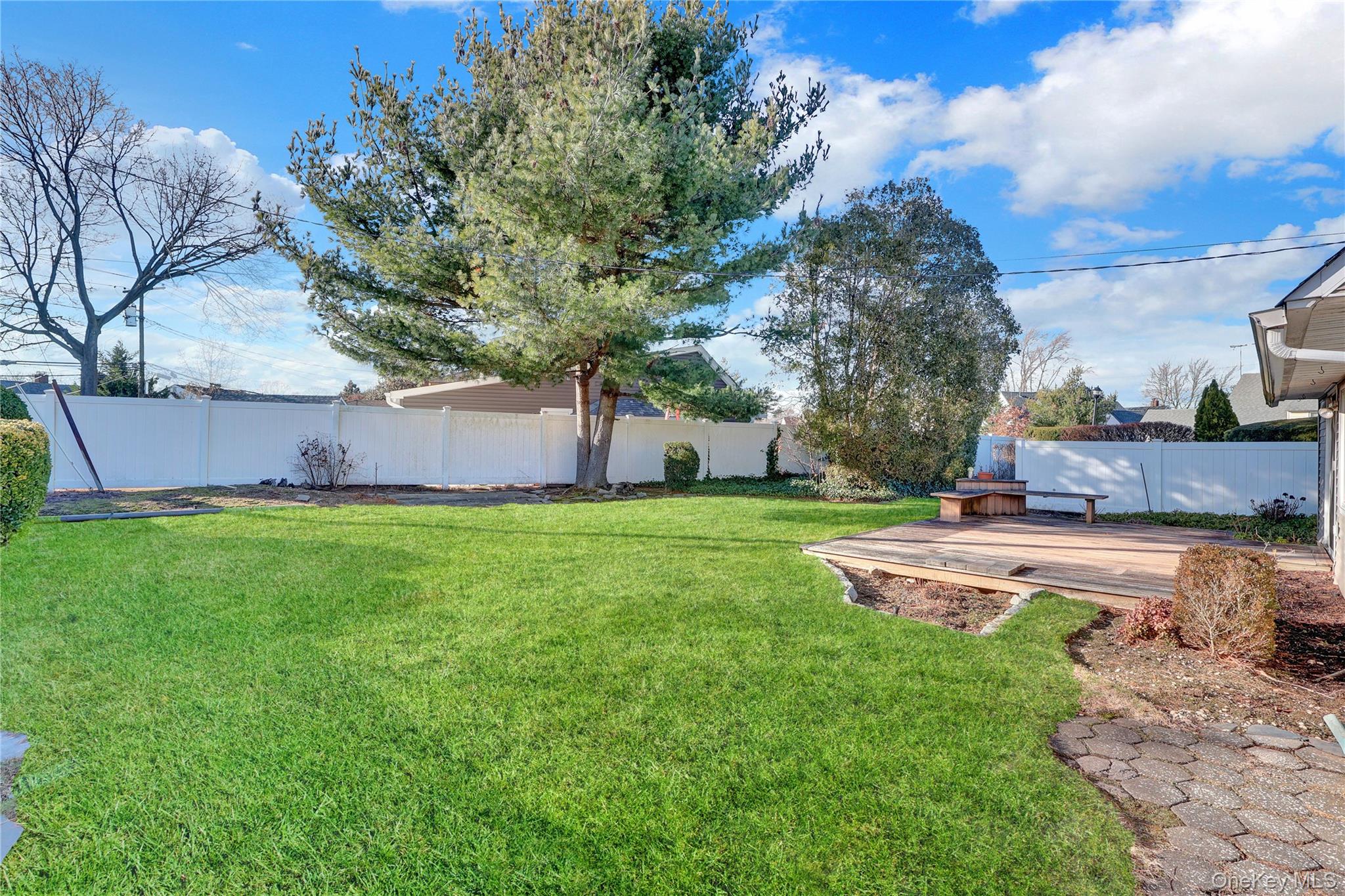 2 Welcome Lane, Hempstead, NY 11793