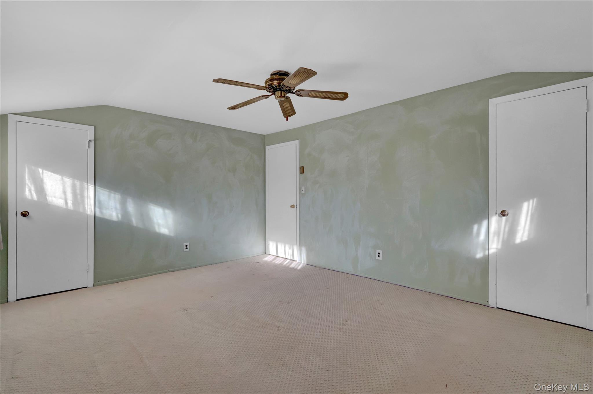 2 Welcome Lane, Hempstead, NY 11793