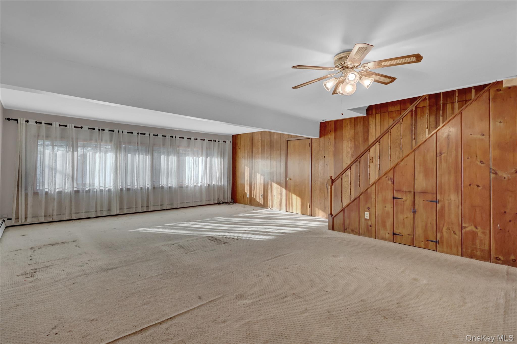 2 Welcome Lane, Hempstead, NY 11793