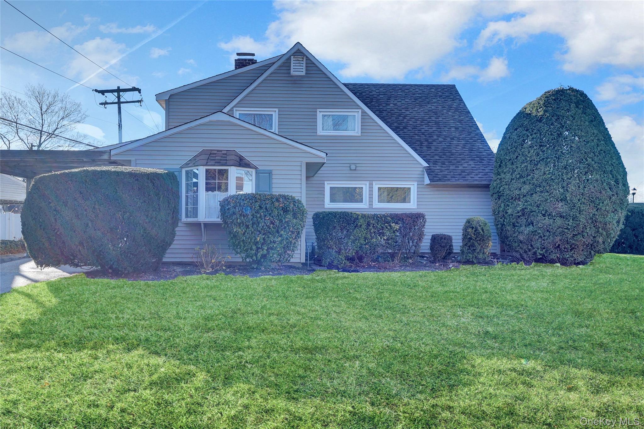 2 Welcome Lane, Hempstead, NY 11793