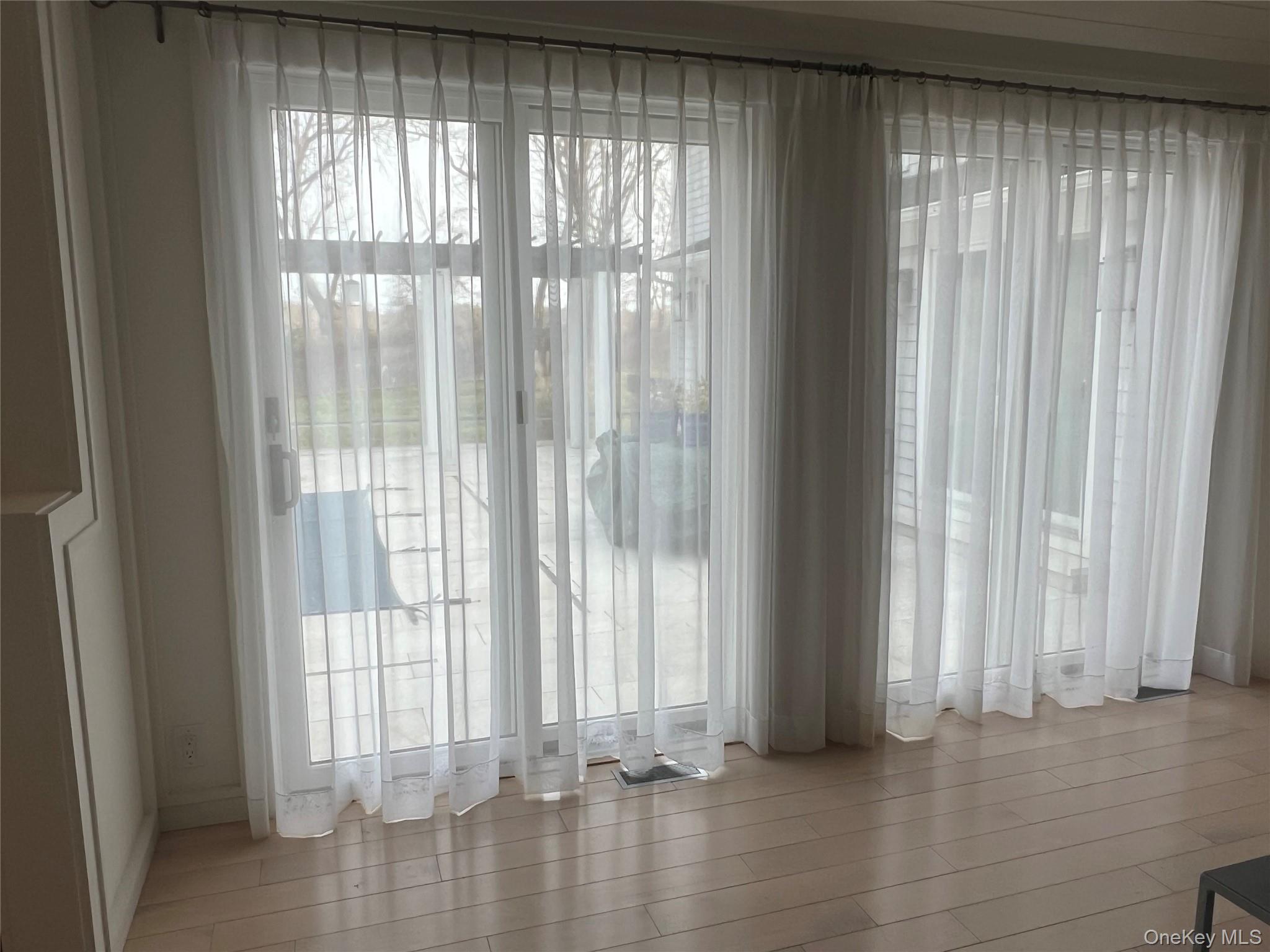 42 N Menantic Road, Shelter Island, NY 11964