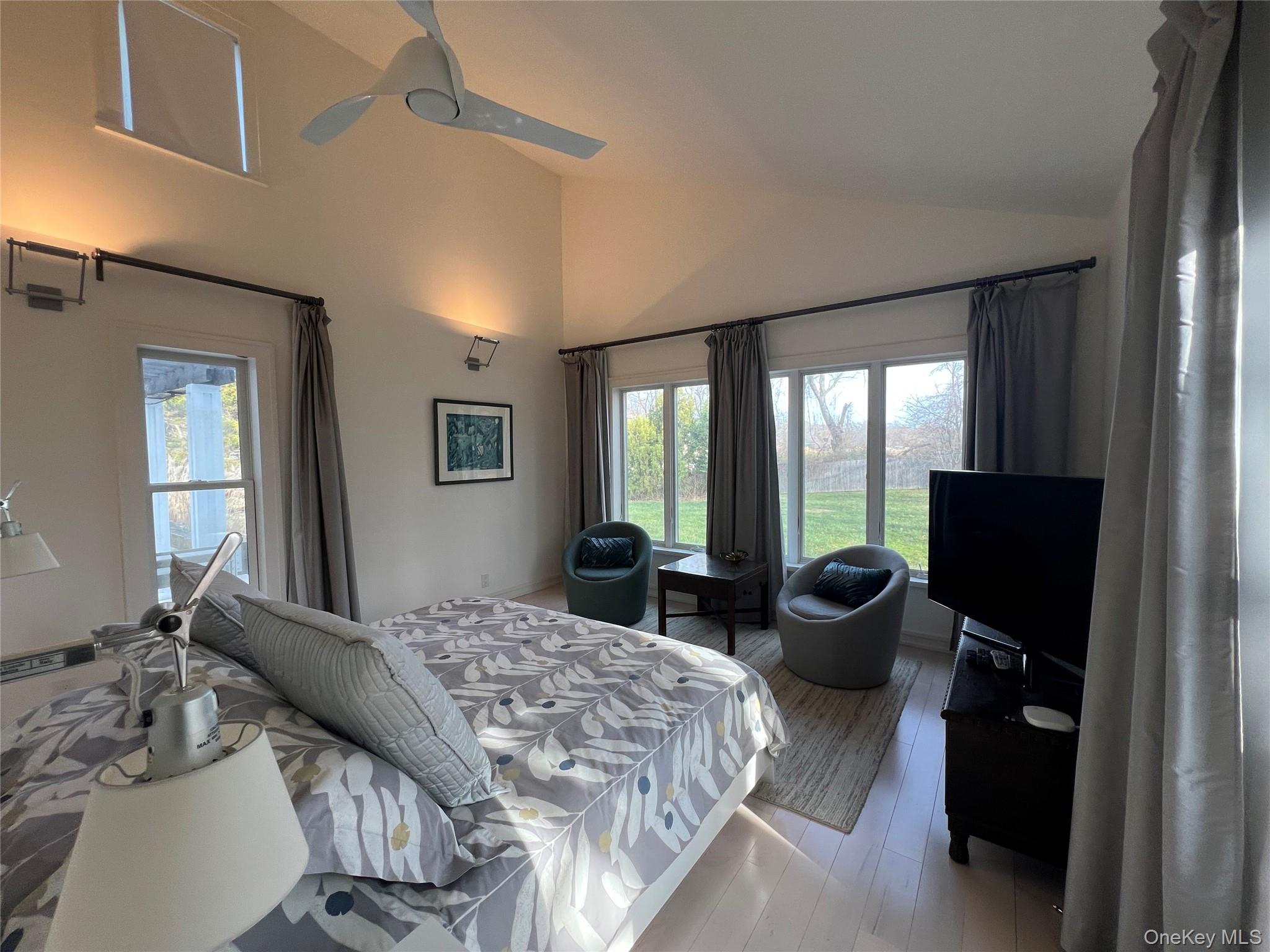 42 N Menantic Road, Shelter Island, NY 11964