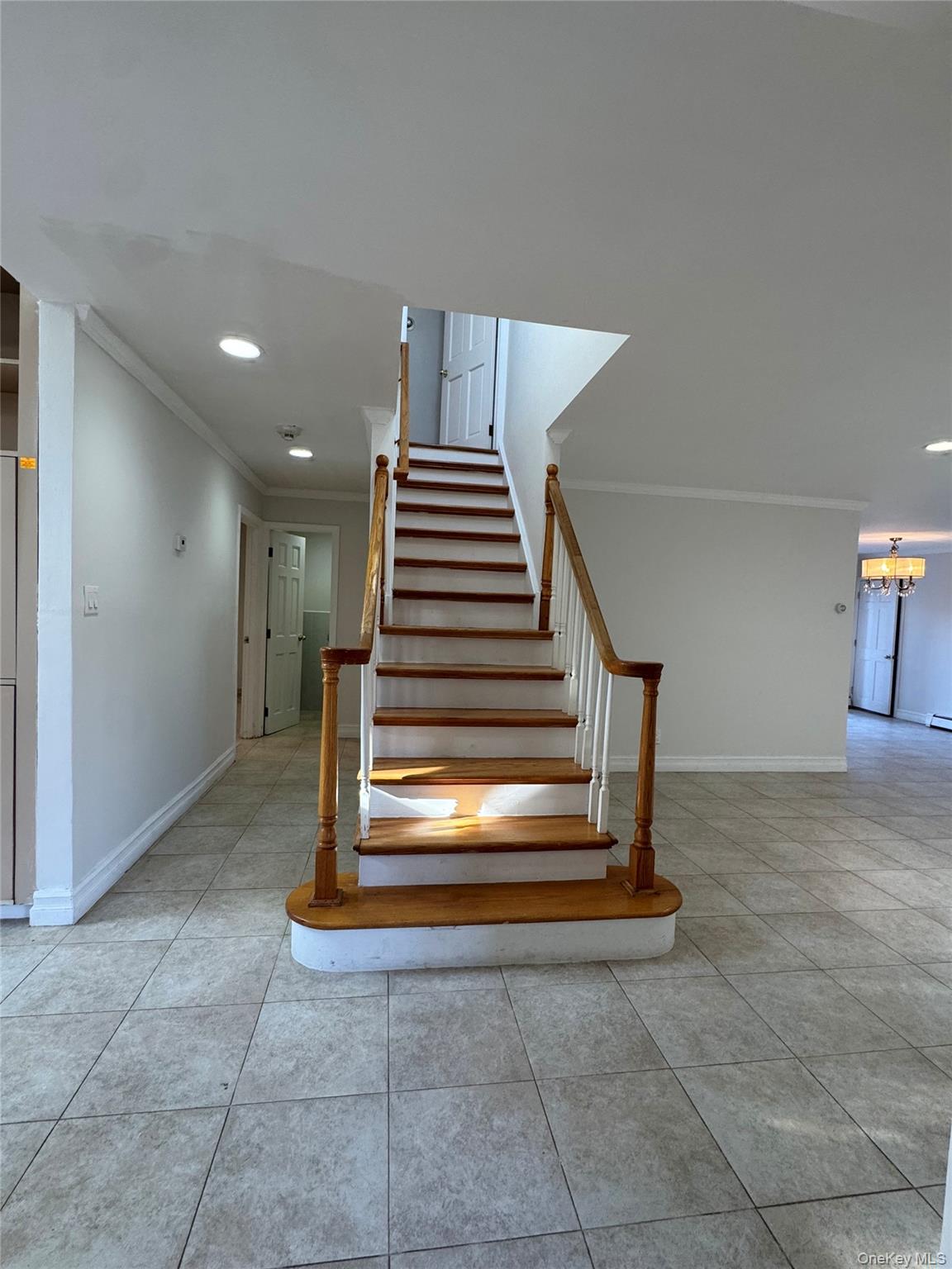 12 Chadwick Road, Great Neck, NY 11023