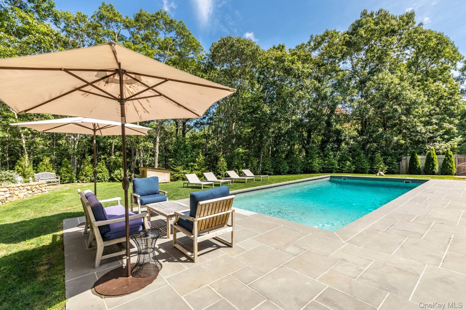 3 Oak Hill Lane, East Hampton, NY 11937