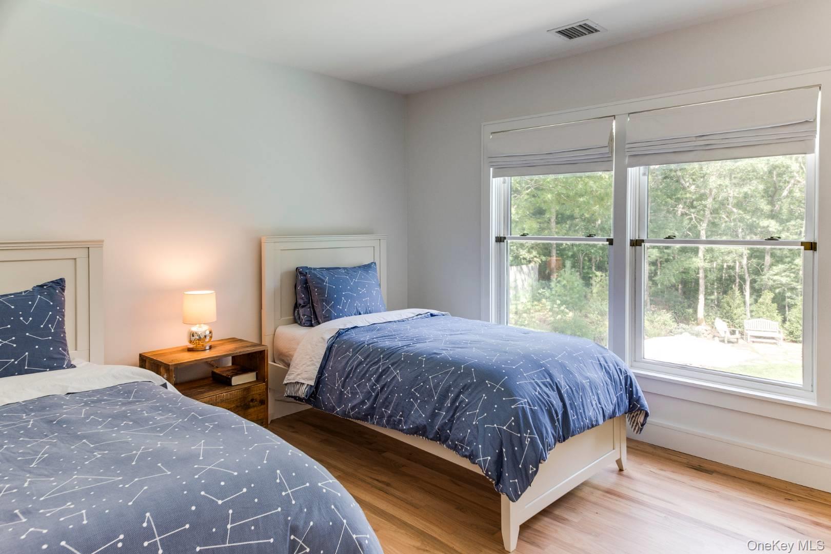 3 Oak Hill Lane, East Hampton, NY 11937