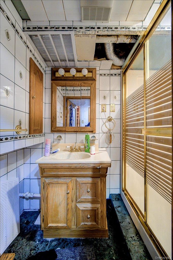 2 Couzines Road, Woodbourne, NY 12788