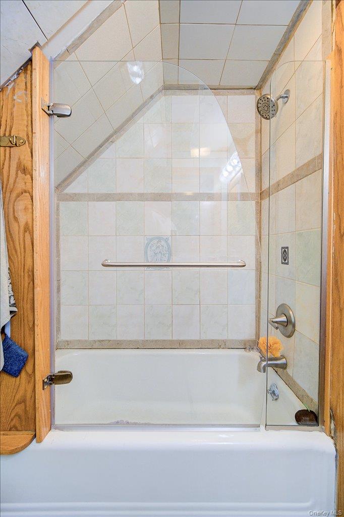 2 Couzines Road, Woodbourne, NY 12788