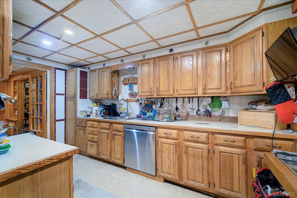 2 Couzines Road, Woodbourne, NY 12788