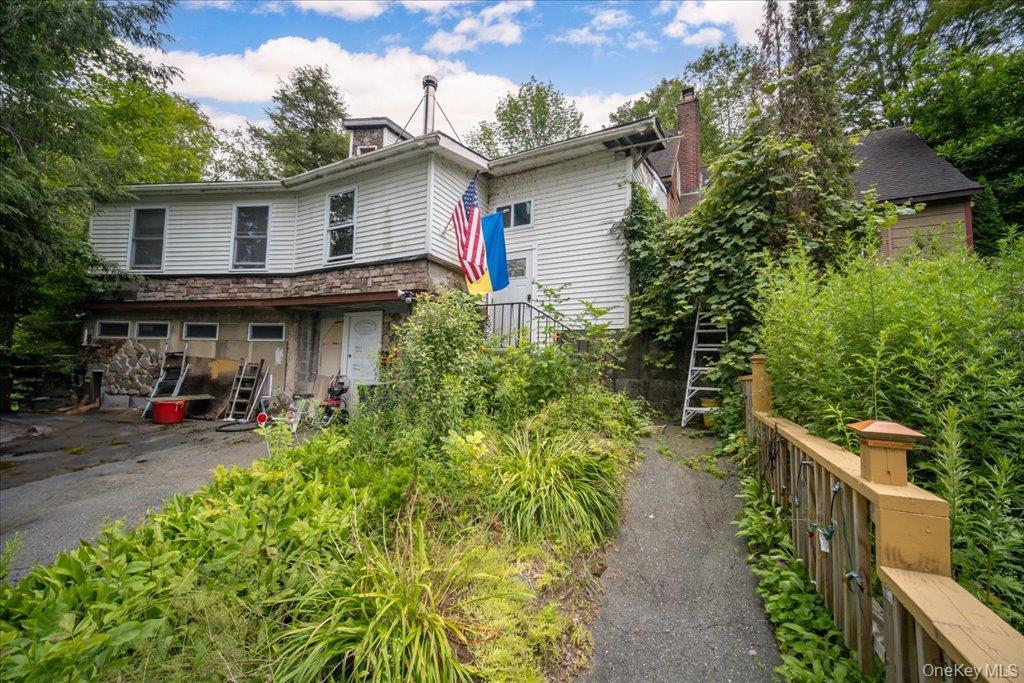 2 Couzines Road, Woodbourne, NY 12788