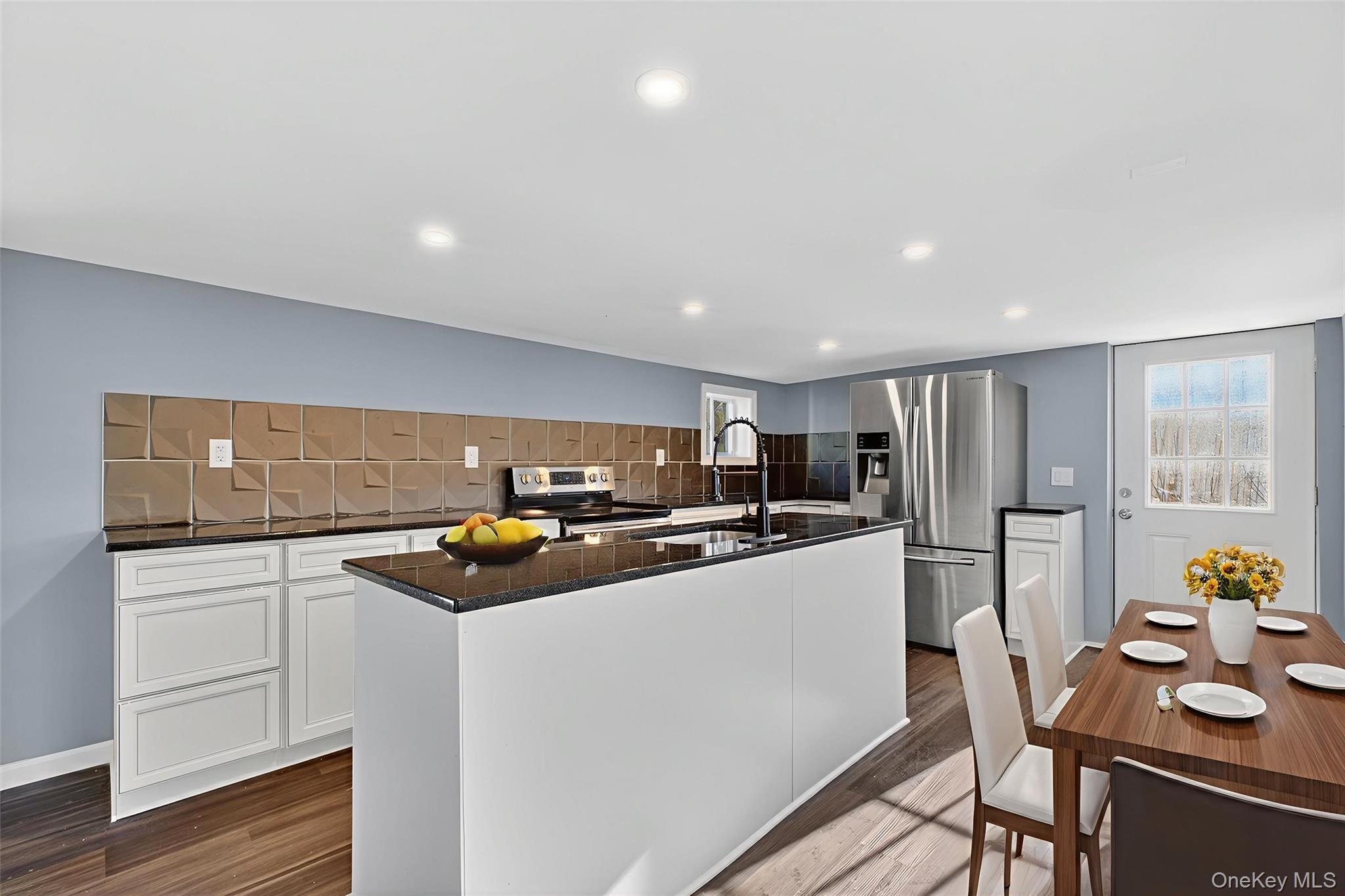 27 Spruce Street, Poughkeepsie, NY 12601