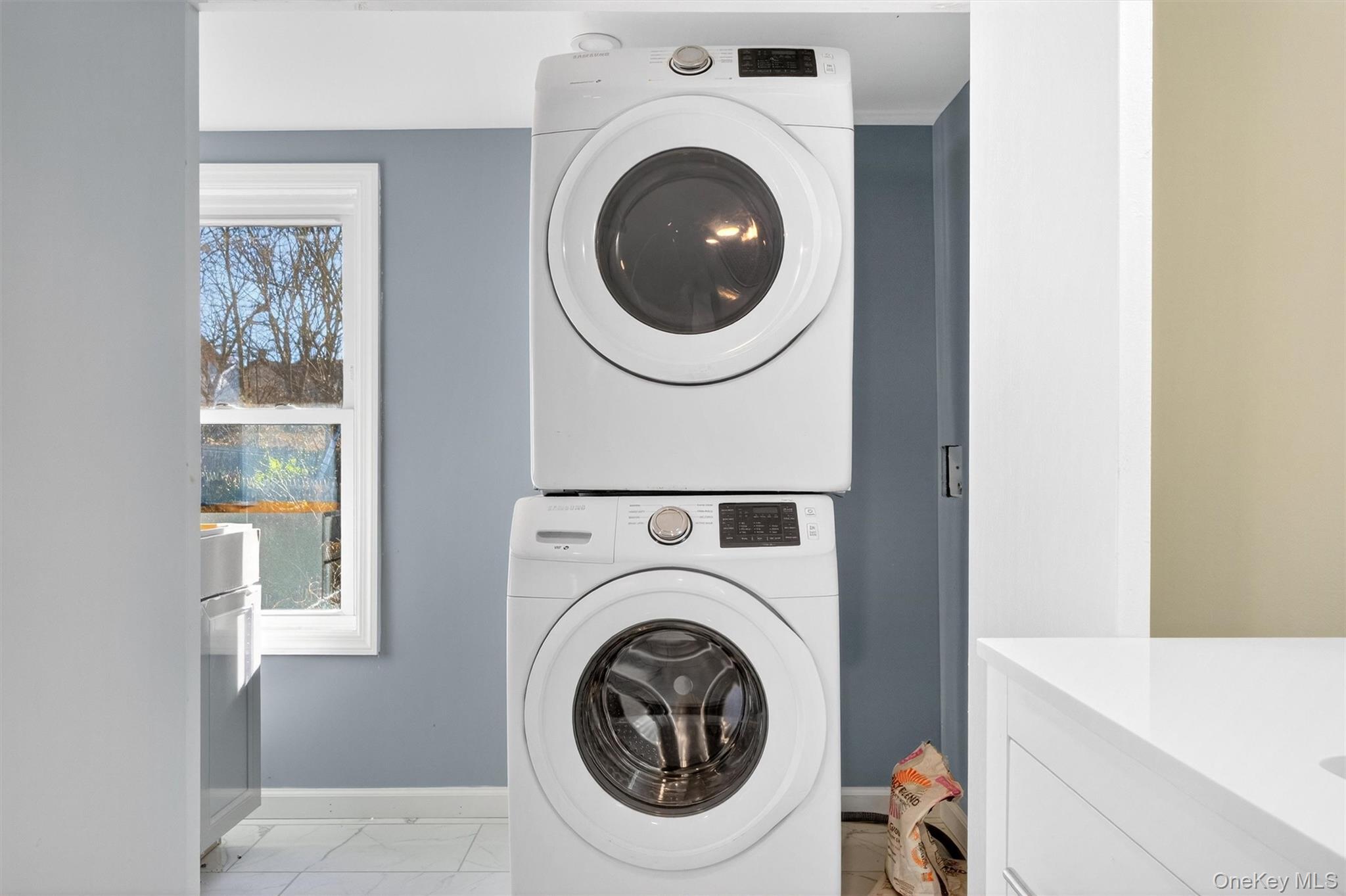 27 Spruce Street, Poughkeepsie, NY 12601