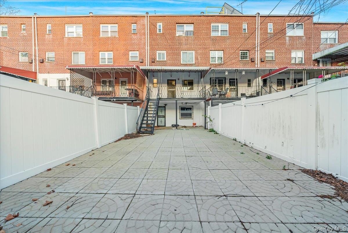 4183 Murdock Avenue, Bronx, NY 10466