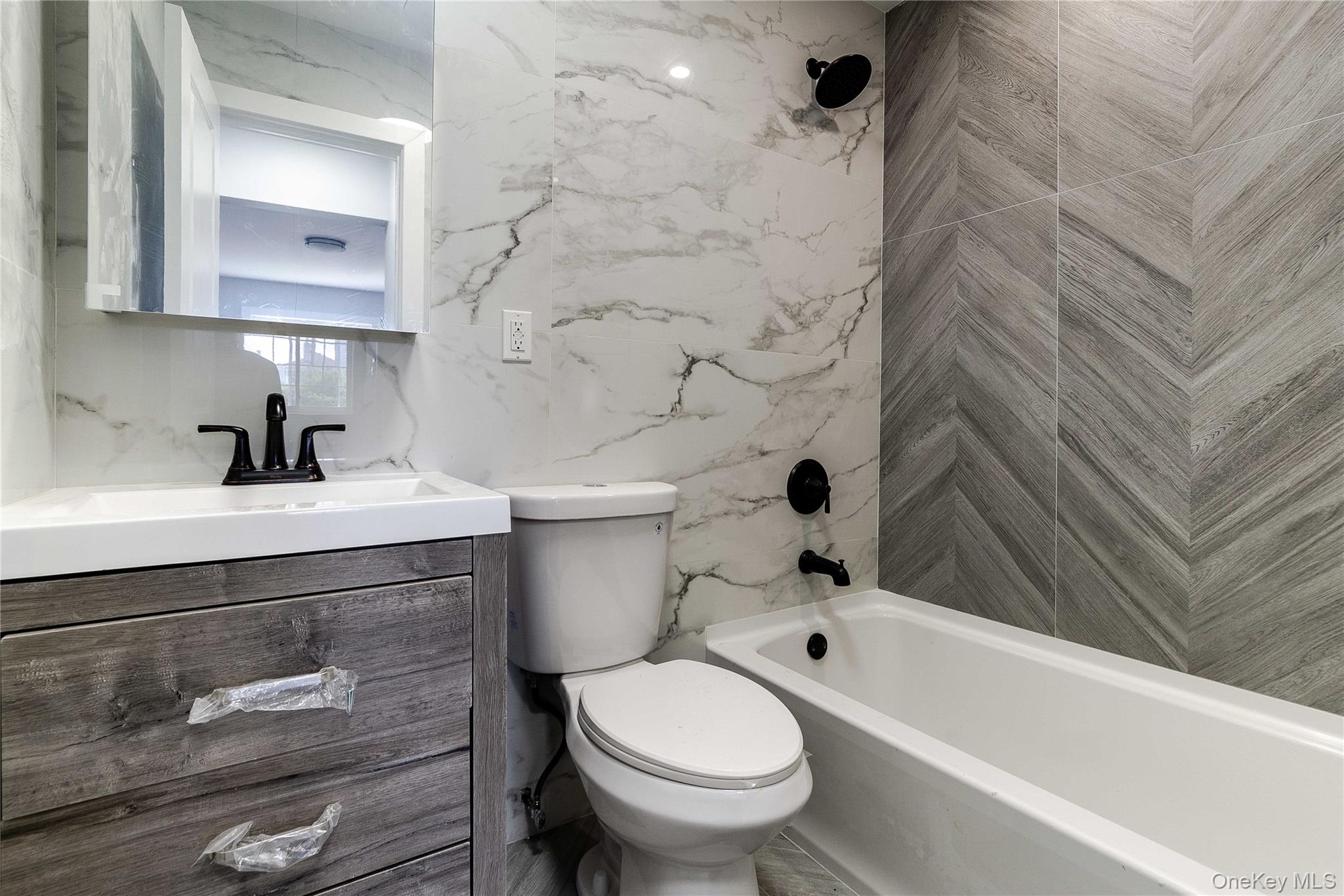 215 Beach 96th Street, Rockaway Beach, NY 11693