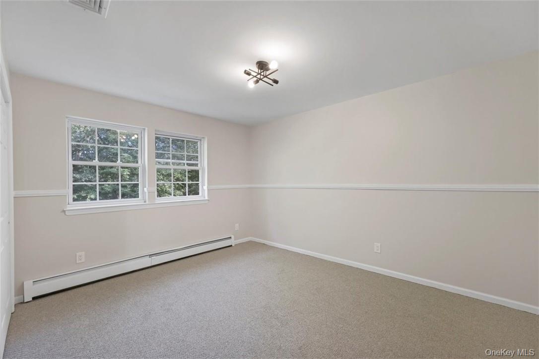 5 Fairview Lane, Salisbury Mills, NY 12577