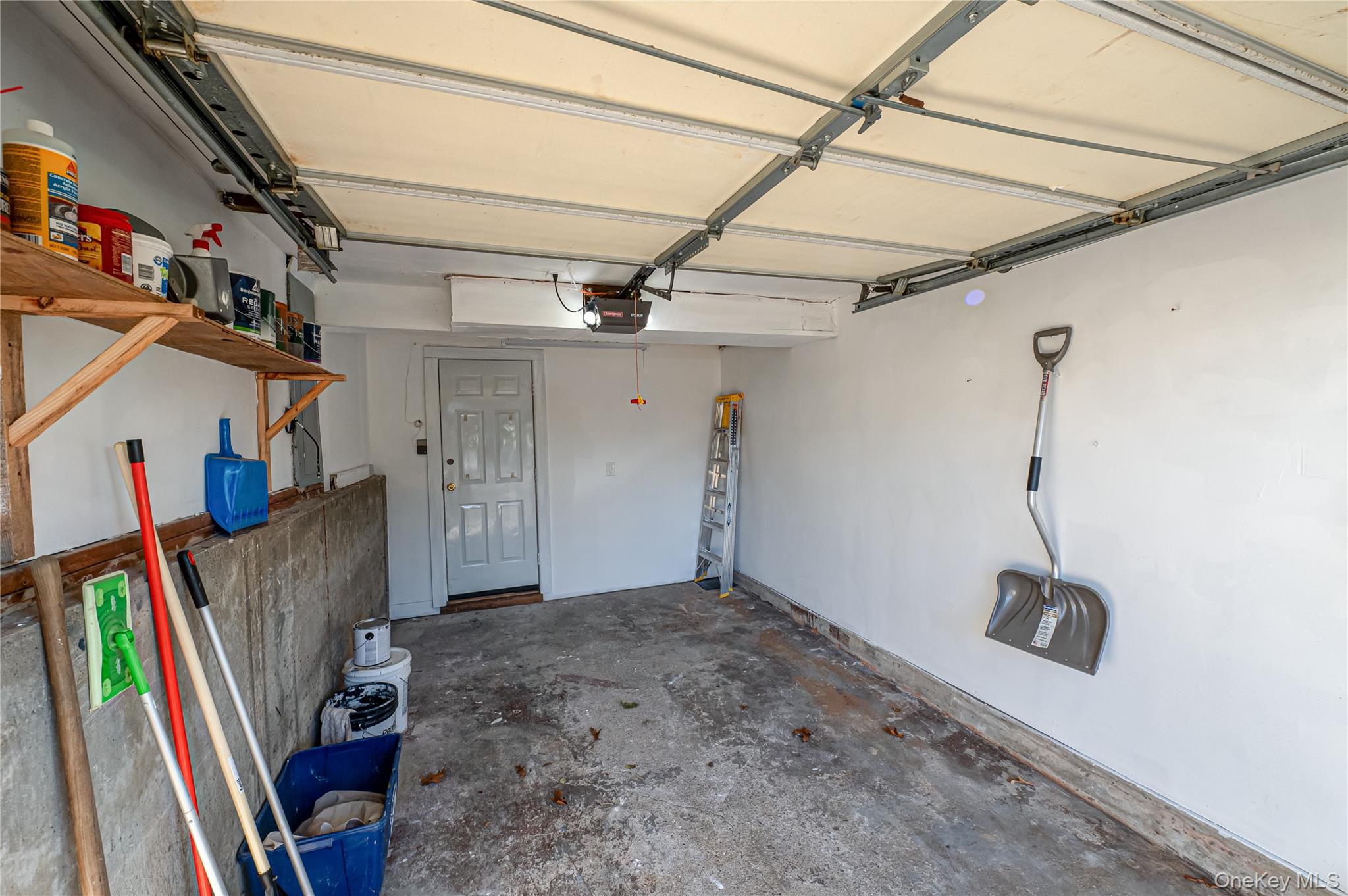 5 Fiore Court, Saint James, NY 11780