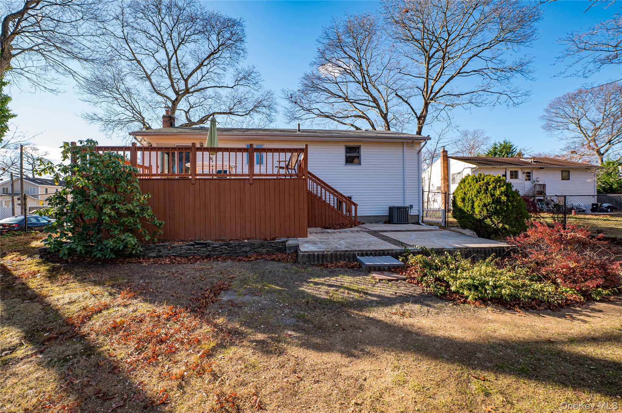 5 Fiore Court, Saint James, NY 11780