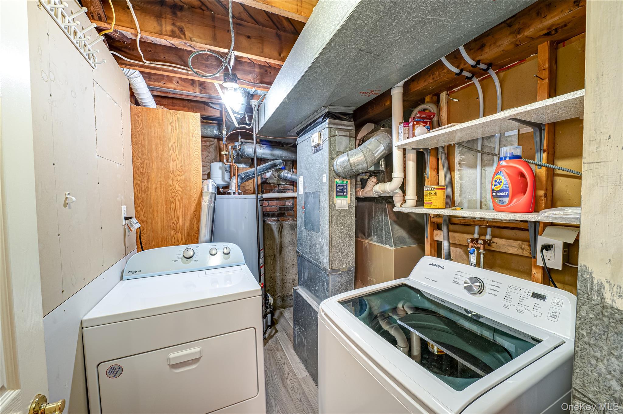 5 Fiore Court, Saint James, NY 11780