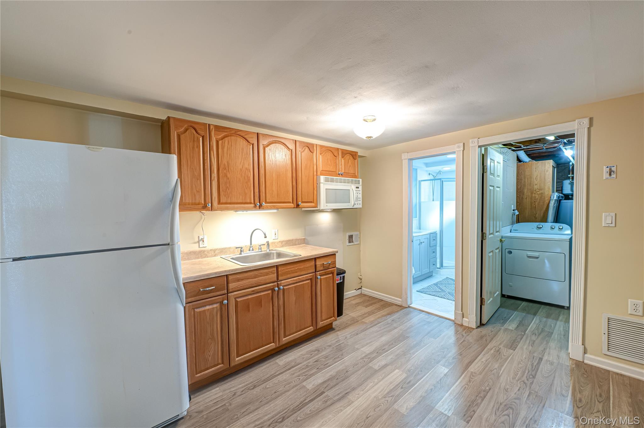 5 Fiore Court, Saint James, NY 11780