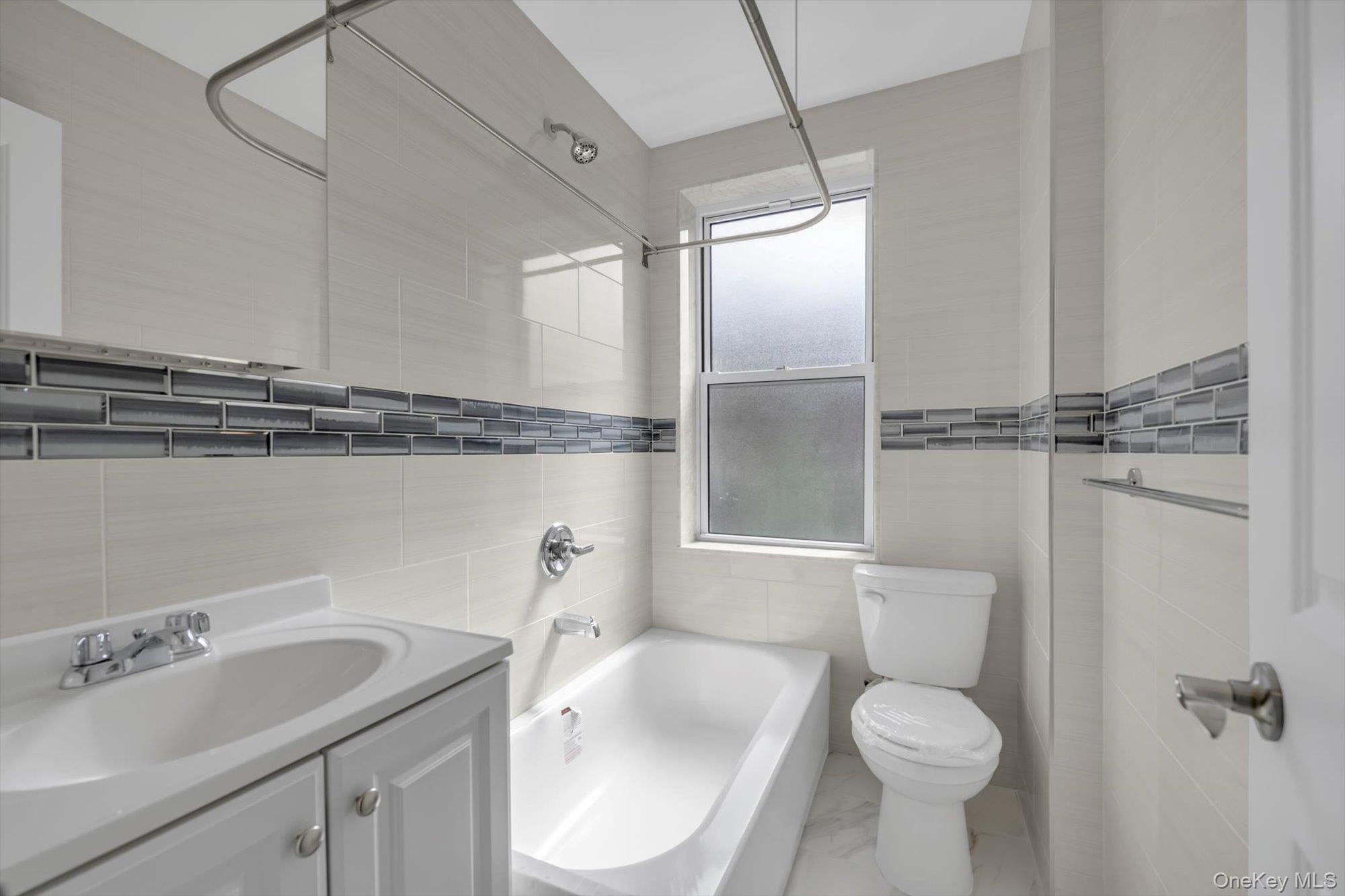 141-11 78th Rd # 2-A, Flushing, NY 11367