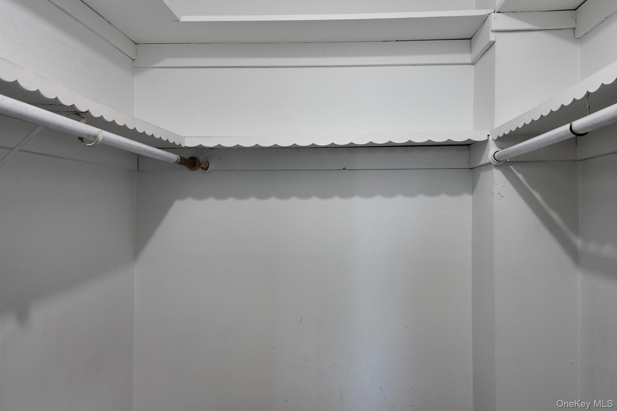 22 N Forest Avenue # 2S, Rockville Centre, NY 11570