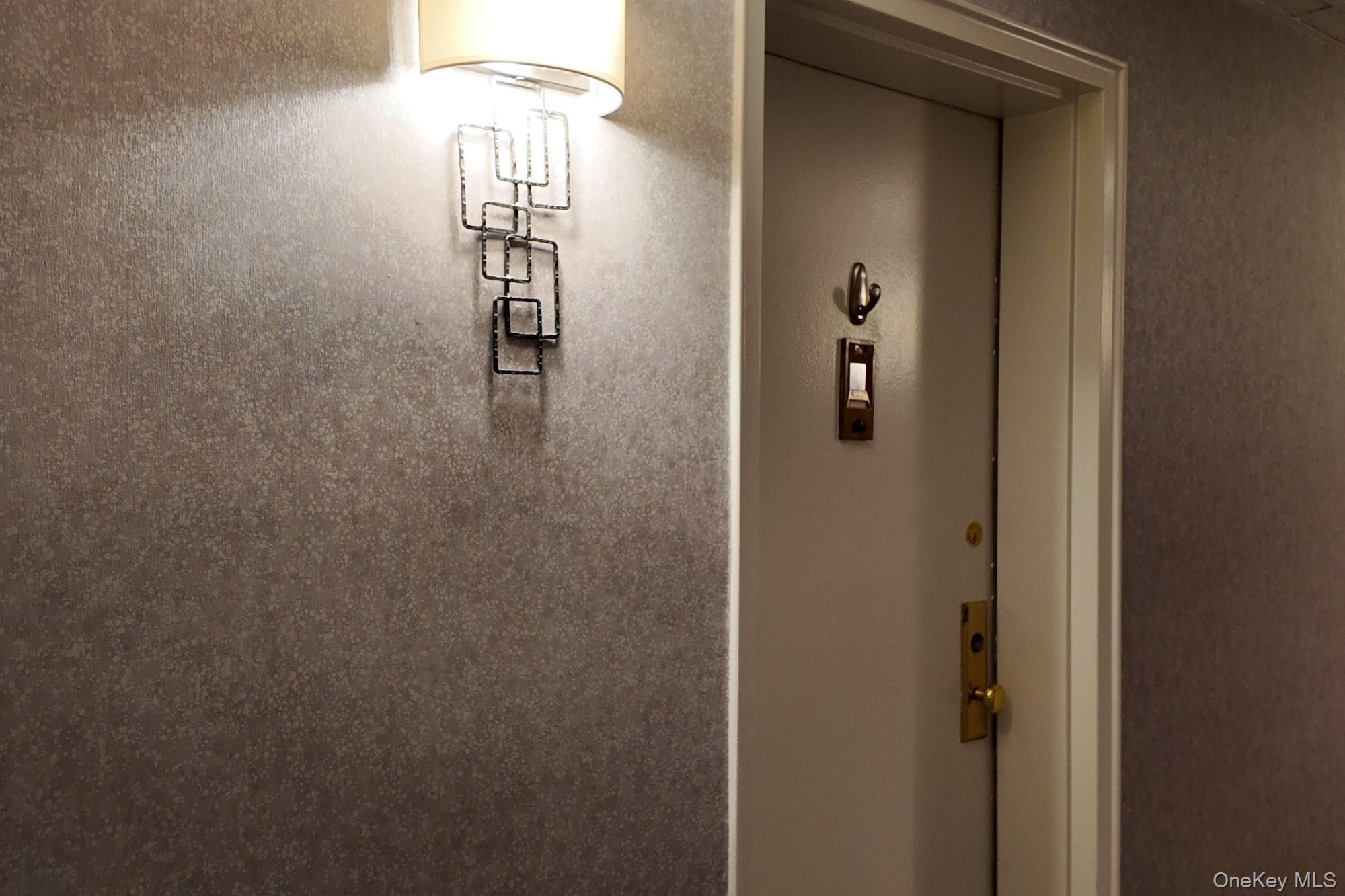 22 N Forest Avenue # 2S, Rockville Centre, NY 11570