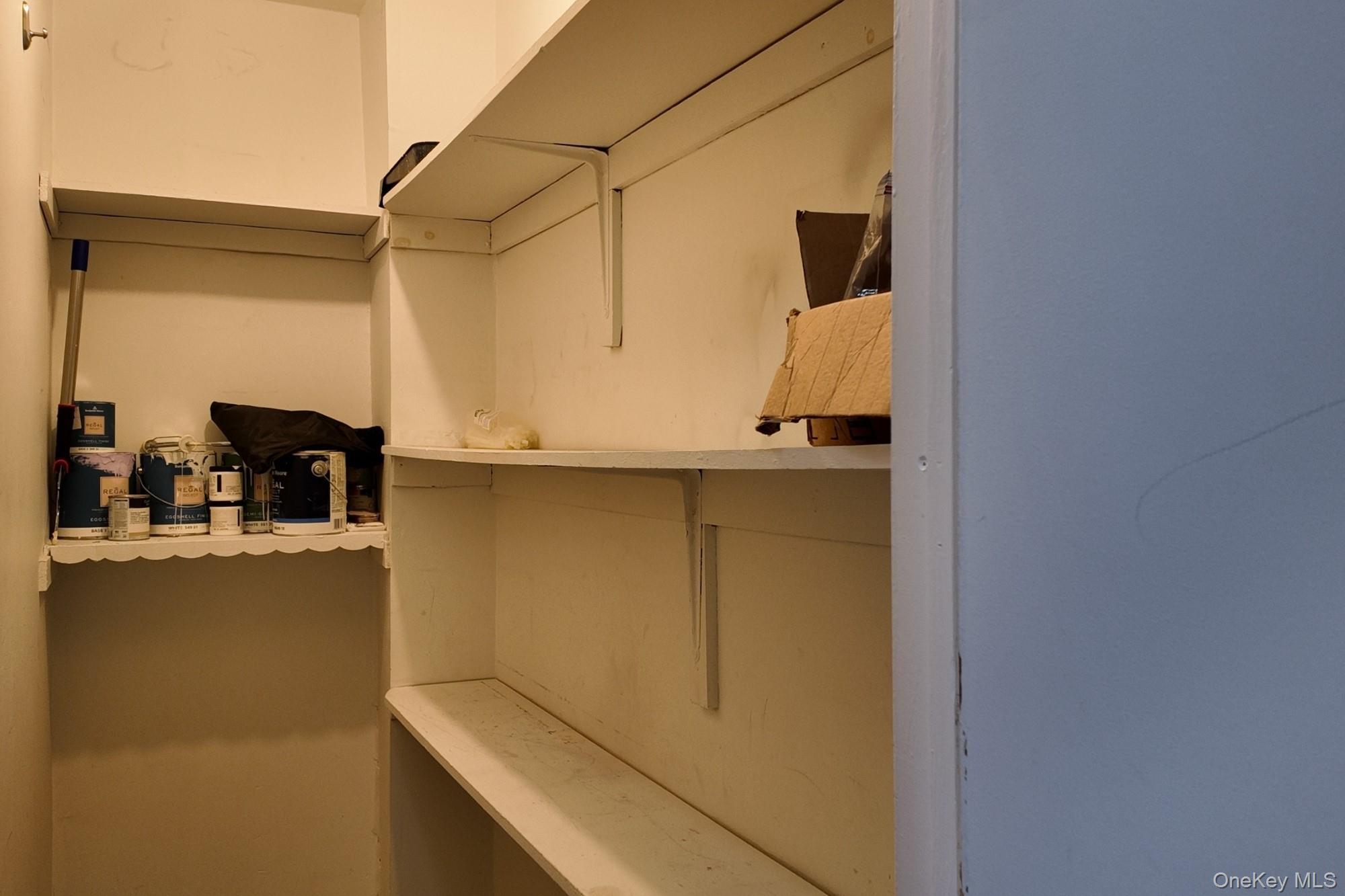 22 N Forest Avenue # 2S, Rockville Centre, NY 11570