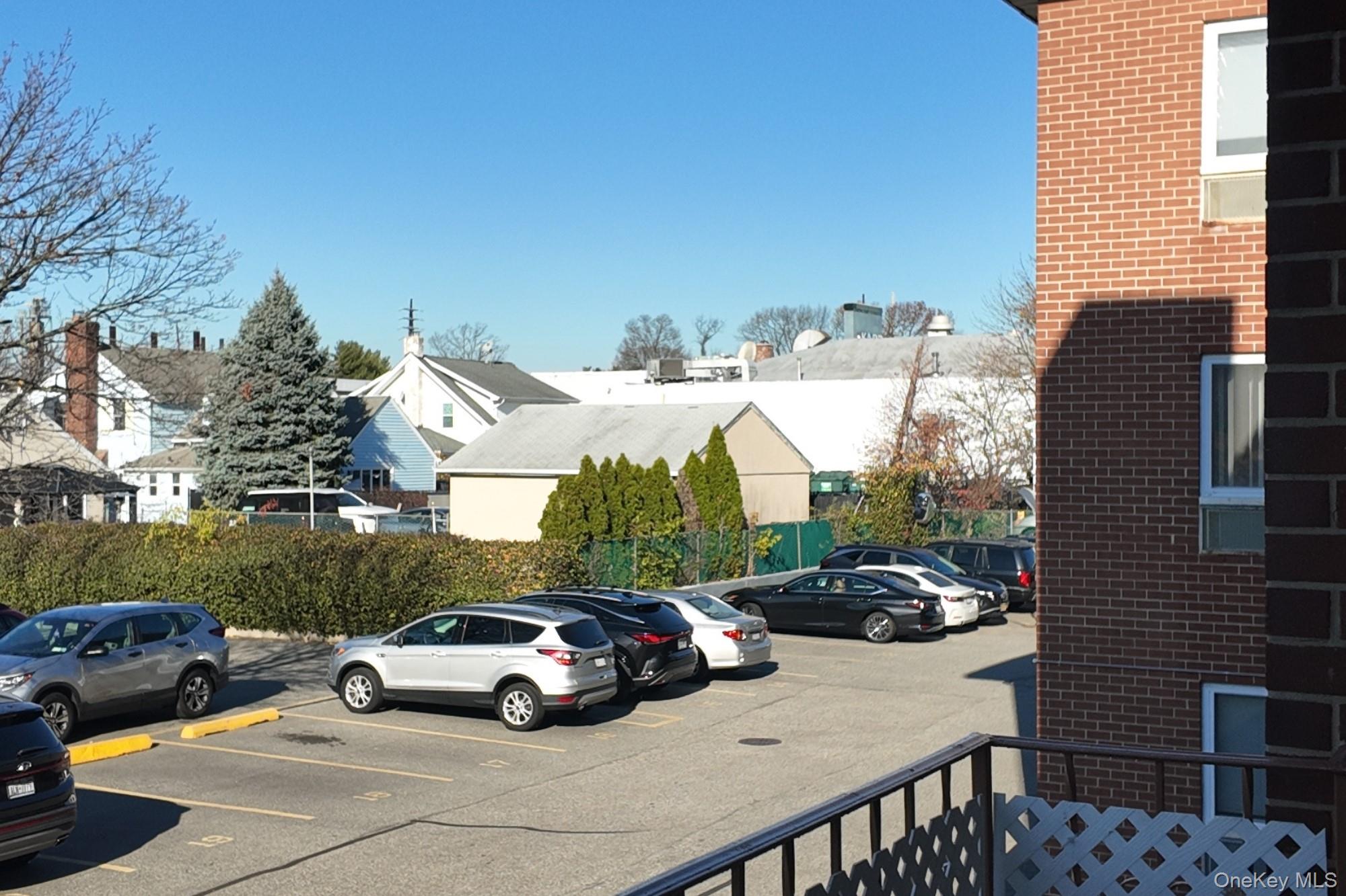 22 N Forest Avenue # 2S, Rockville Centre, NY 11570